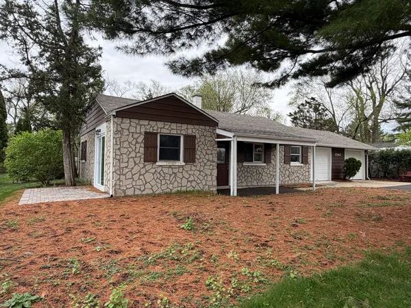 $450,000 | 5547 South Peck Avenue, Countryside, IL 60525