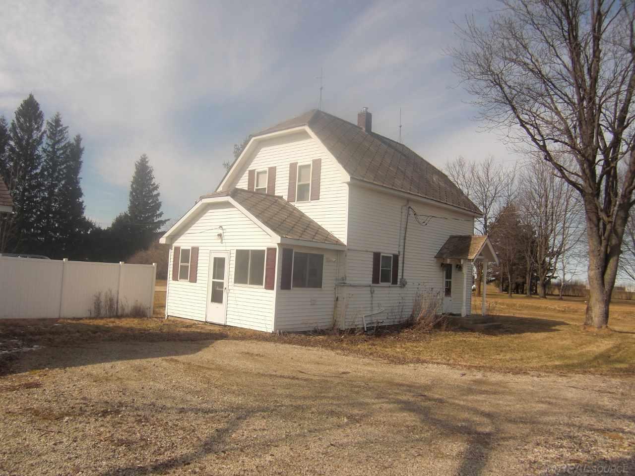 59 West Custer Road Sandusky, MI 48471 - Photo 17 of 25 31341317-16.JPG