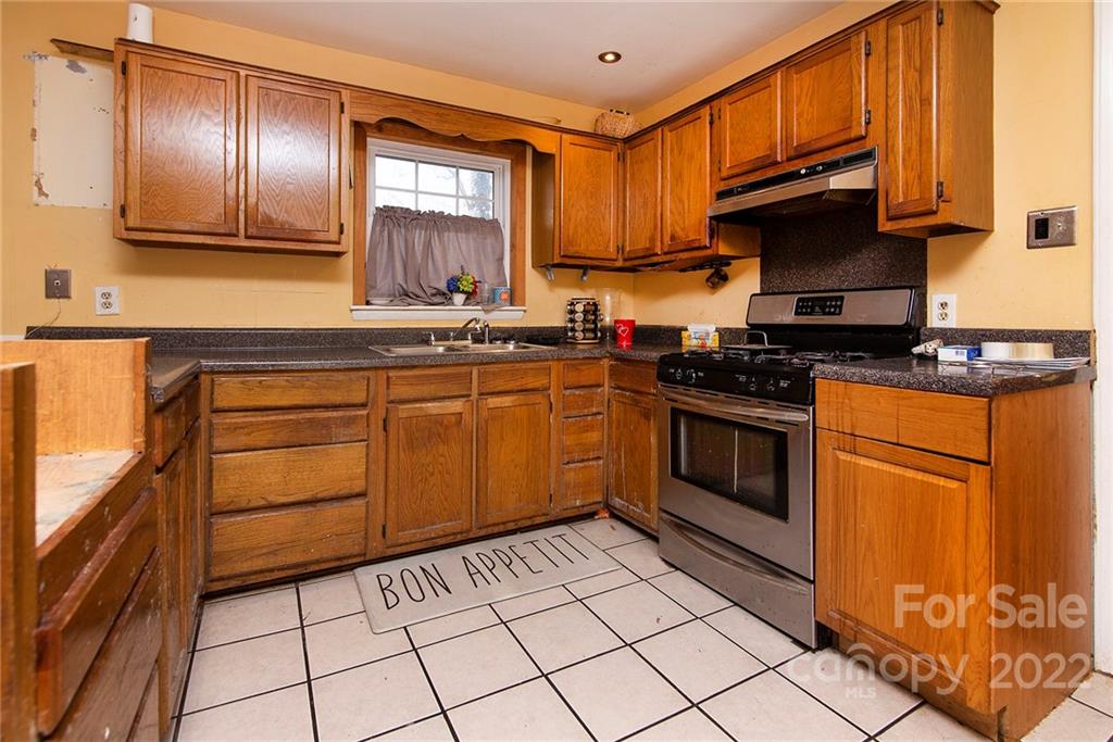 4508 Cinderella Road Charlotte, NC 28213 - Photo 13 of 23 Gallery Image 13