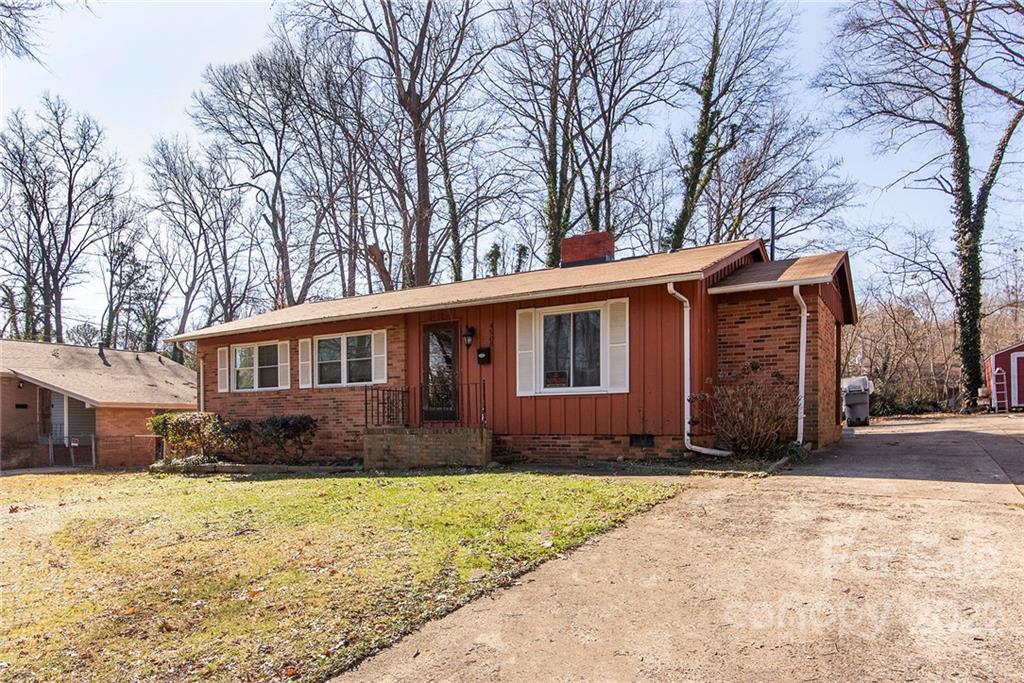 4508 Cinderella Road Charlotte, NC 28213 - Photo 3 of 23 Gallery Image 3