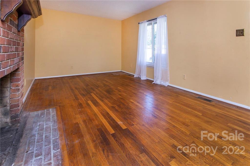 4508 Cinderella Road Charlotte, NC 28213 - Photo 7 of 23 Gallery Image 7