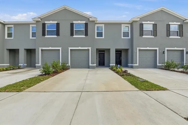 $2,199 | 8066 Swan Mist Way, Wesley Chapel, FL 33545