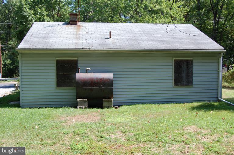 9617 Temple Hill Road Clinton, MD 20735 - Photo 2 of 11 Exterior (Rear)