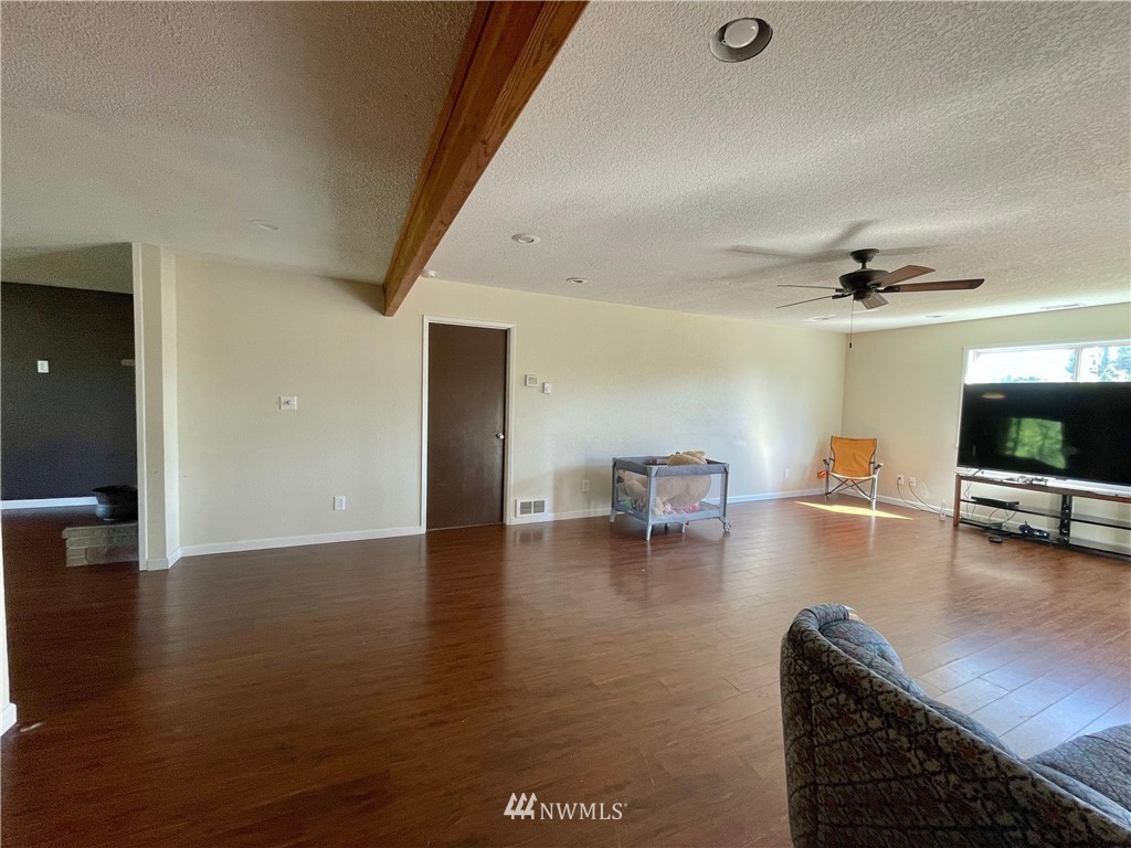 910 Calhoun Road Aberdeen, WA 98520 - Photo 13 of 31 Gallery Image 13