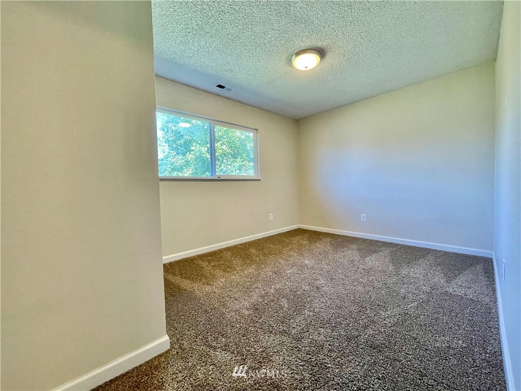910 Calhoun Road Aberdeen, WA 98520 - Photo 14 of 31 Gallery Image 14