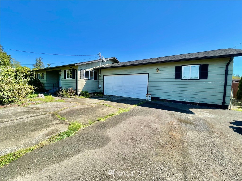 910 Calhoun Road Aberdeen, WA 98520 - Photo 3 of 31 Gallery Image 3