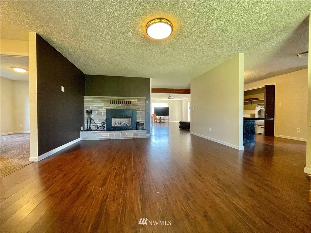 910 Calhoun Road Aberdeen, WA 98520 - Photo 9 of 31 Gallery Image 9