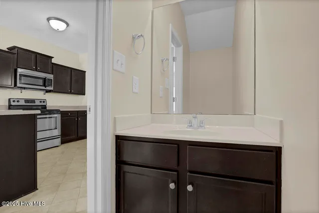 $1,500 | 505 Oyster Rock Lane, Sneads Ferry, NC 28460