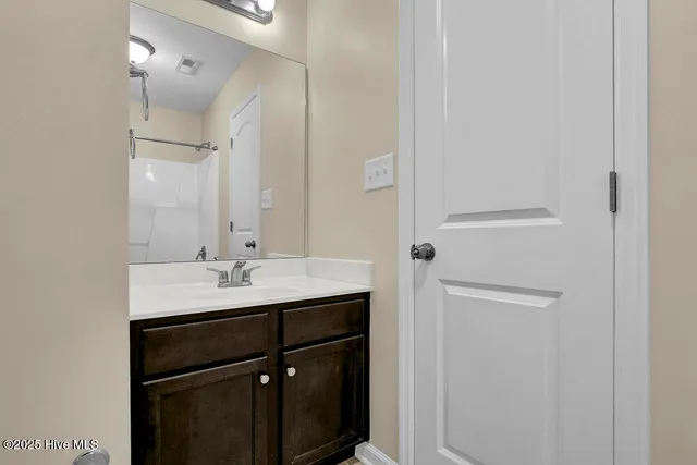 $1,500 | 505 Oyster Rock Lane, Sneads Ferry, NC 28460