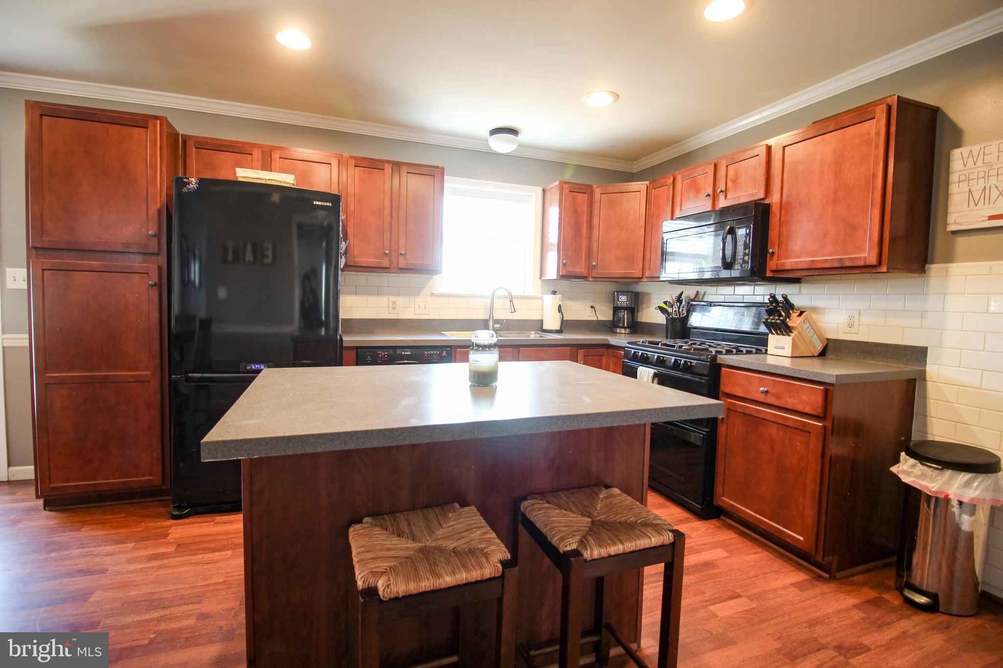 859 Sylvan Road Lancaster, PA 17601 - Photo 2 of 34 Gallery Image 2