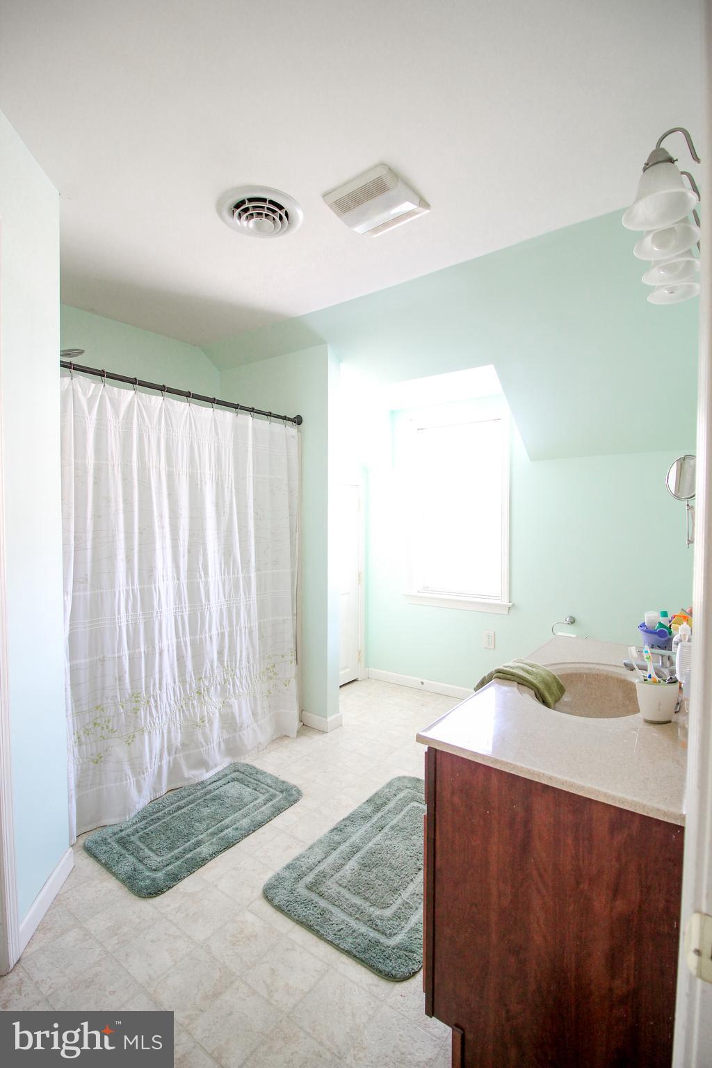 859 Sylvan Road Lancaster, PA 17601 - Photo 16 of 34 Gallery Image 16