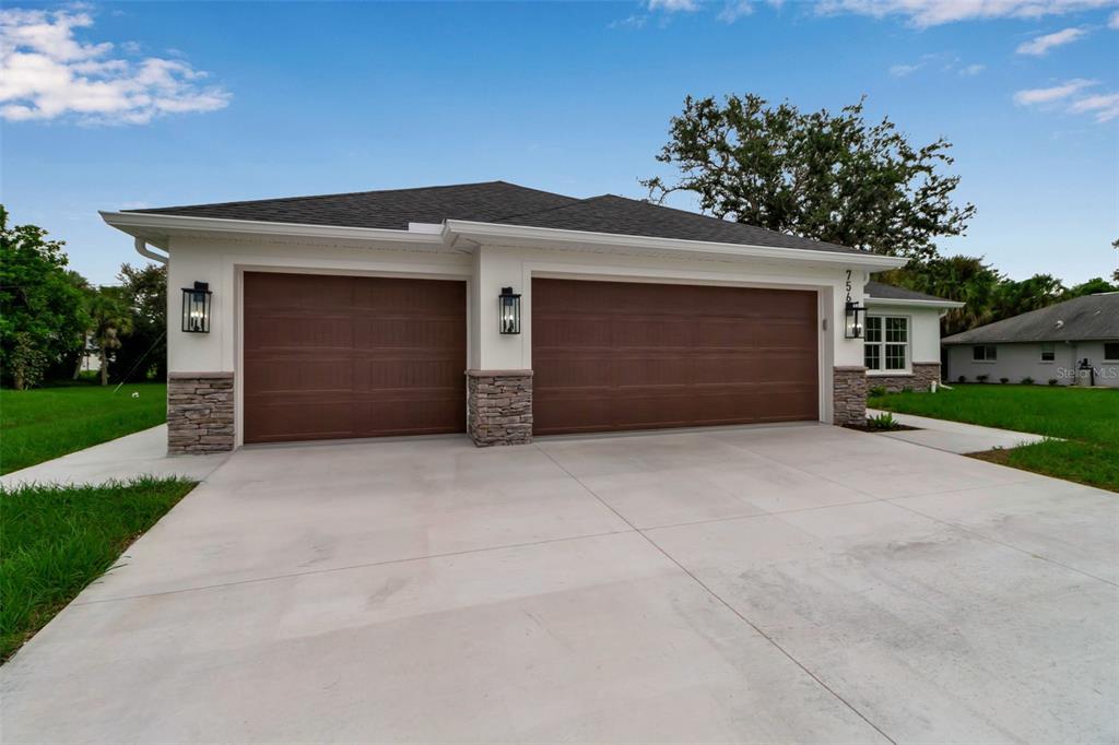 756 Citrus Road Venice, FL 34293 - Photo 2 of 83 Gallery Image 2