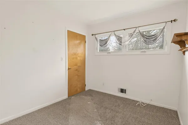 $199,900 | 168 Willowen Drive, Irondequoit, NY 14609