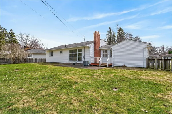 $199,900 | 168 Willowen Drive, Irondequoit, NY 14609