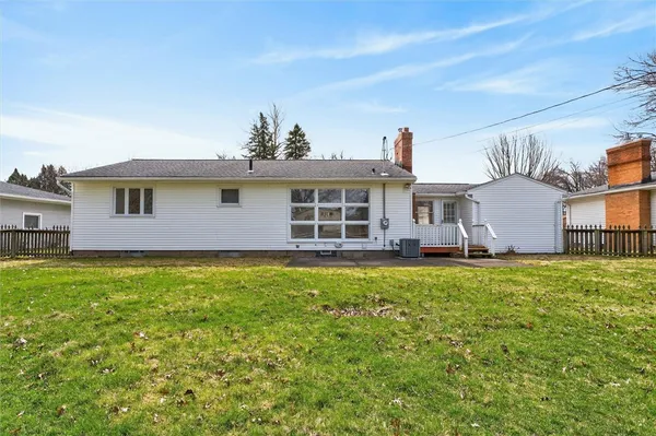 $199,900 | 168 Willowen Drive, Irondequoit, NY 14609