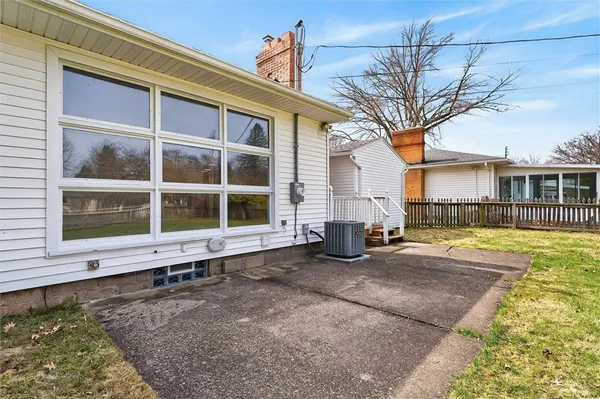 $199,900 | 168 Willowen Drive, Irondequoit, NY 14609