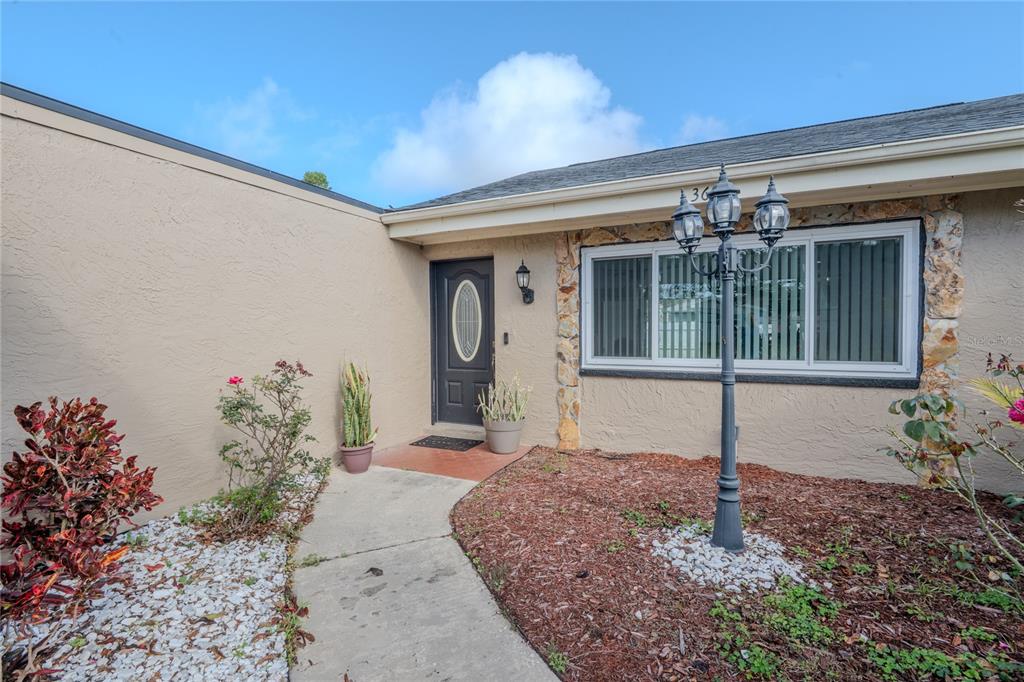 3629 Haven Drive New Port Richey, FL 34652 - Photo 5 of 20 a front view of a house