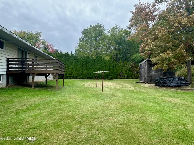 $599,900 | 3 Oakhill Drive, Halfmoon, NY 12065