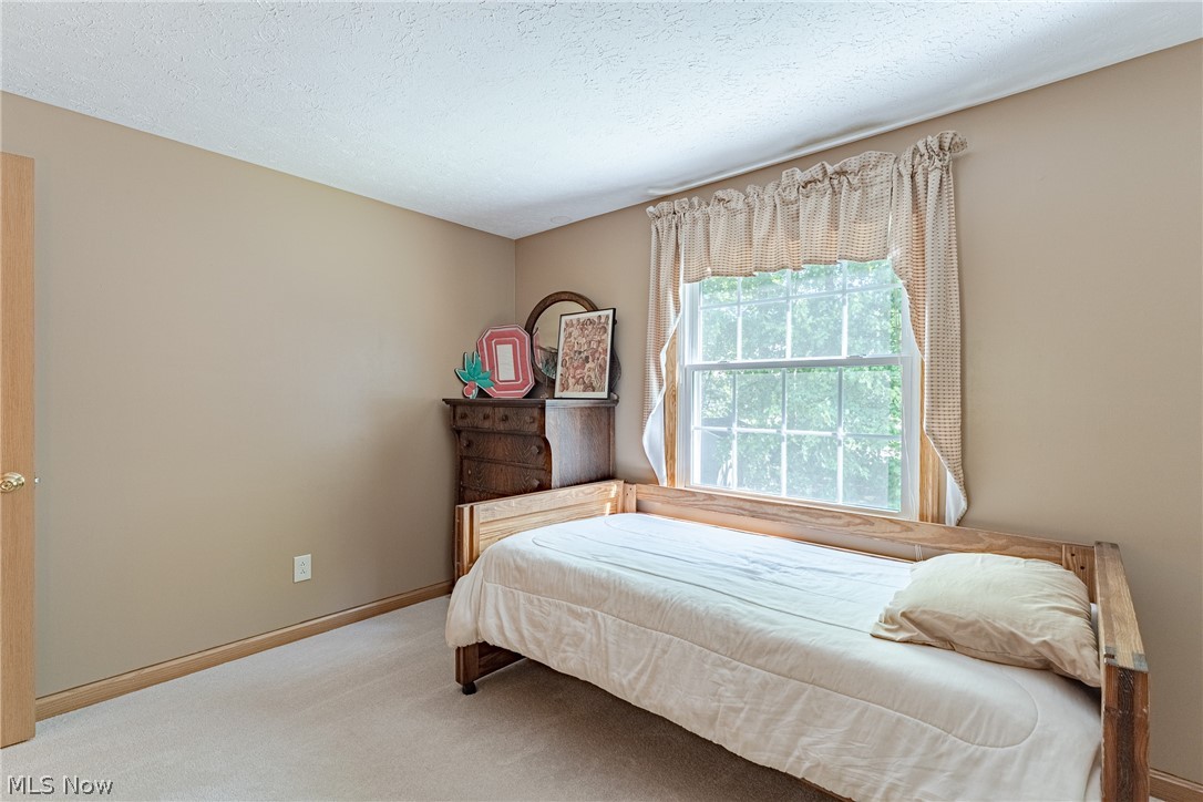 4680 Treetop Drive Akron, OH 44321 - Photo 26 of 36