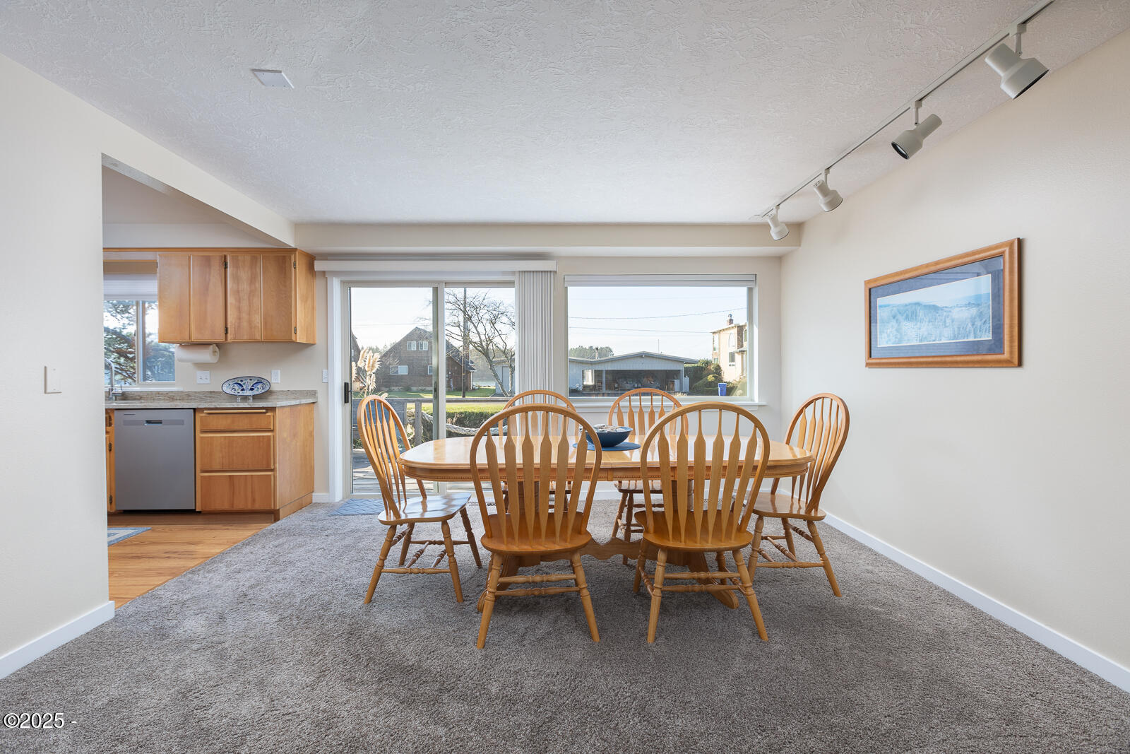 35710 Cindy Lane Pacific City, OR 97135 - Photo 7 of 35 Dining space