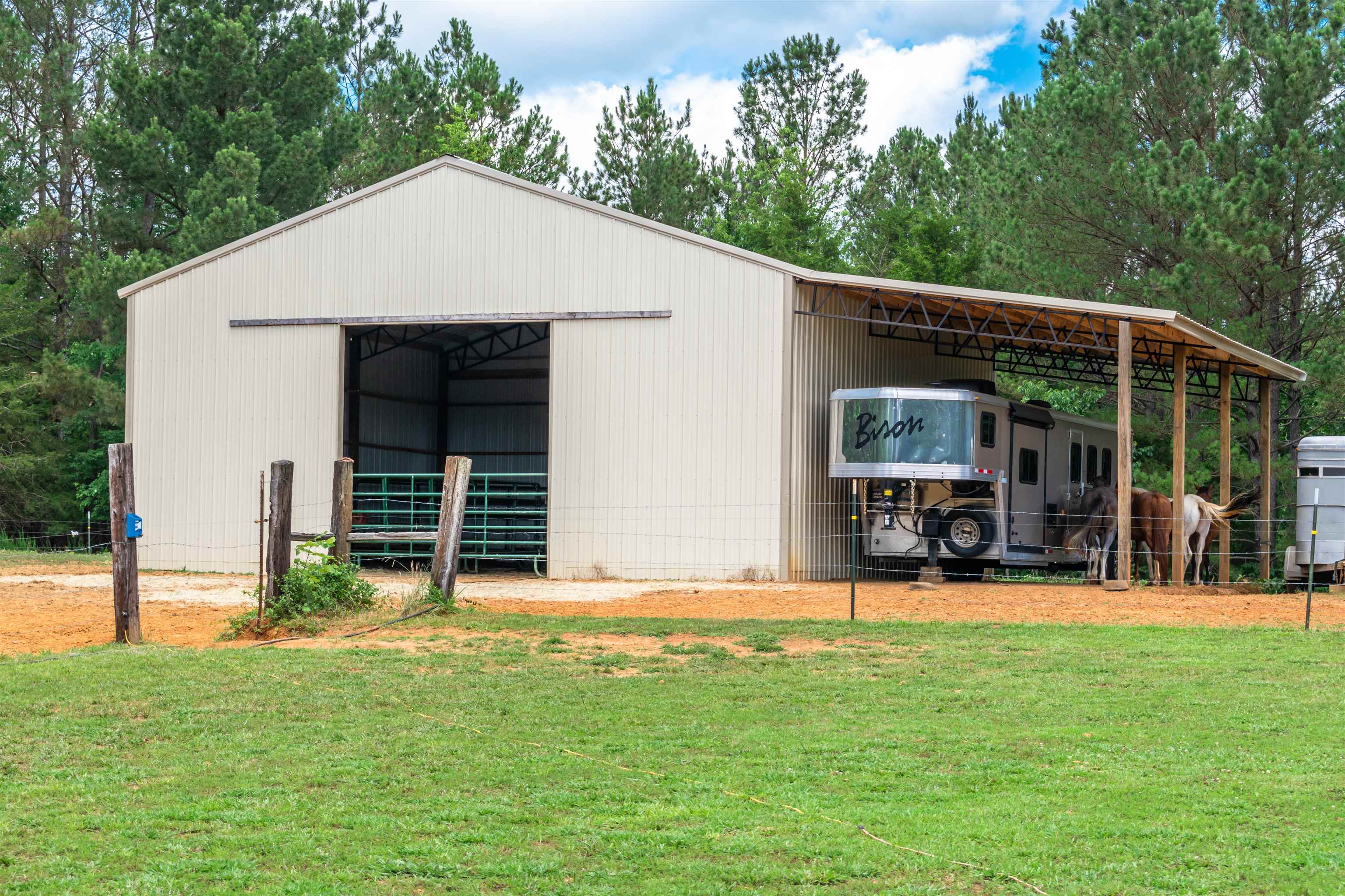 80 Deer View Road Selmer, TN 38375 - Photo 2 of 25 Gallery Image 2