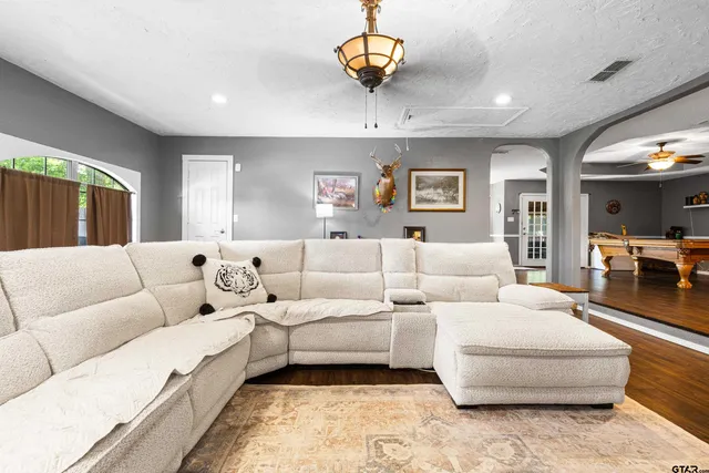 $264,999 | 527 Woodbend Drive, Kilgore, TX 75662