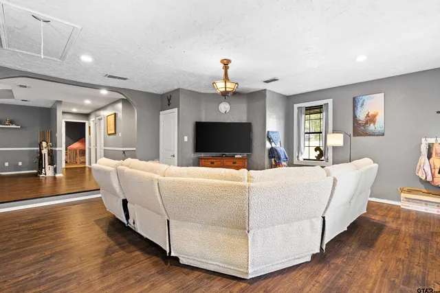 $264,999 | 527 Woodbend Drive, Kilgore, TX 75662