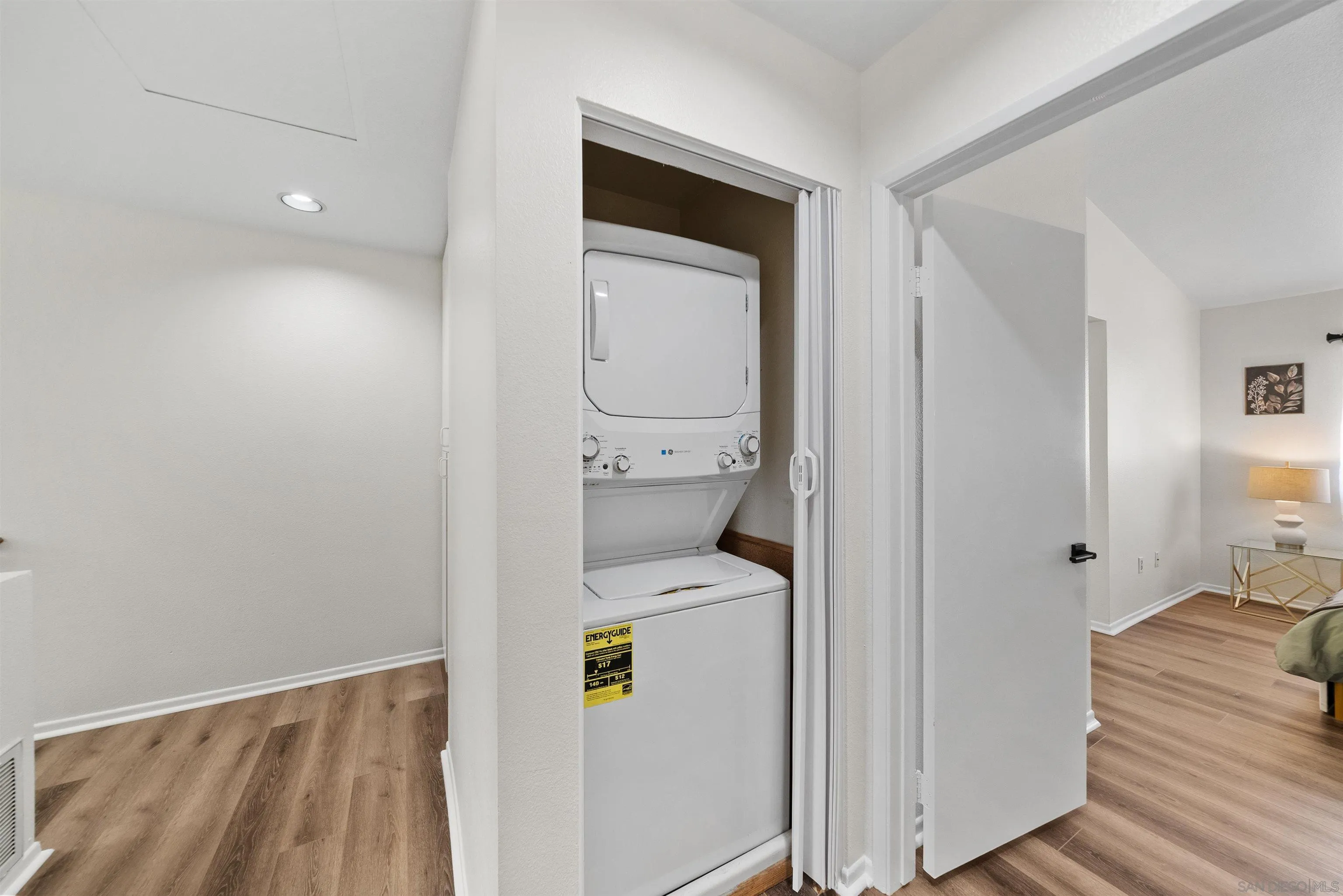 2291 Cabo Bahia Chula Vista, CA 91914 - Photo 18 of 45 a en suite bathroom with a sink and toilet