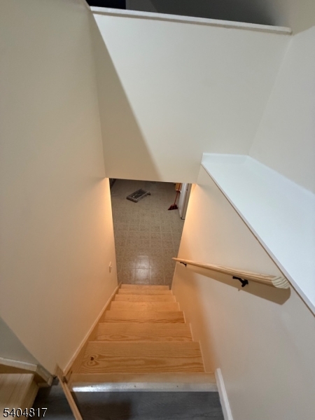 139 Stiles Street Elizabeth, NJ 07208 - Photo 5 of 9