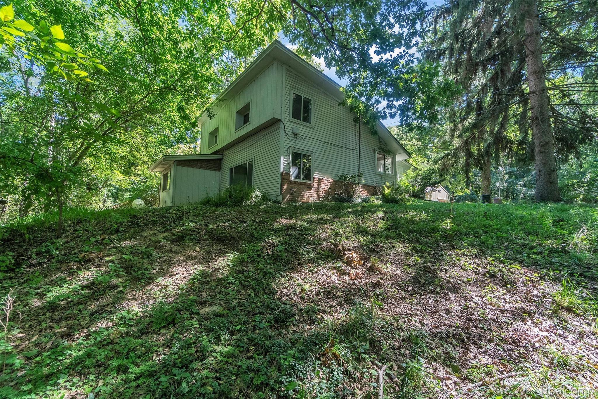 2645 Wixom Road Wixom, MI 48393 - Photo 34 of 40 33-2645 Wixom Rd-Windowstill Real Estate Photography-33.jpg