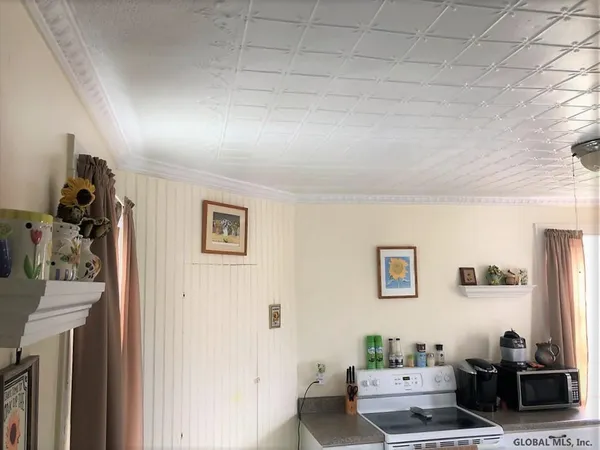 $415,000 | 9 North Franklin Street, Athens Village, NY 12015