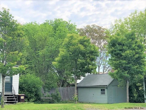 $415,000 | 9 North Franklin Street, Athens Village, NY 12015