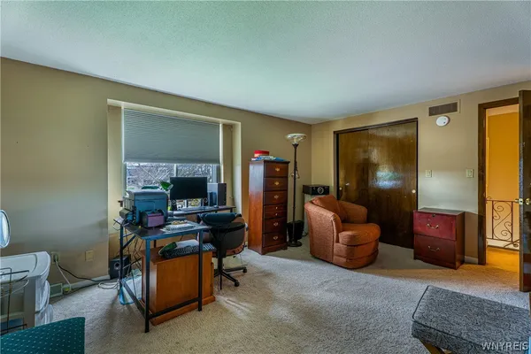 $249,900 | 124 Harrogate Square, Amherst, NY 14221