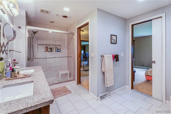 $249,900 | 124 Harrogate Square, Amherst, NY 14221