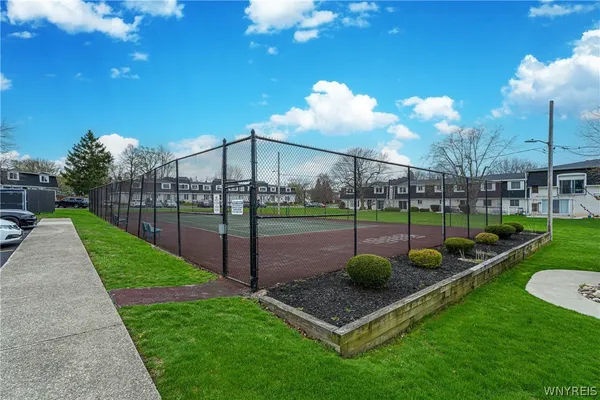 $249,900 | 124 Harrogate Square, Amherst, NY 14221