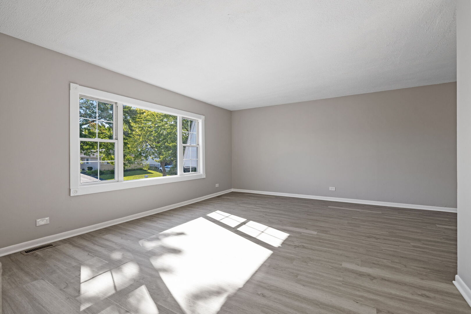 17700 Springfield Avenue Country Club Hills, IL 60478 - Photo 5 of 21