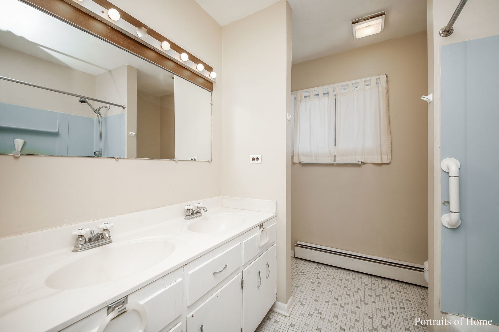 26W327 Geneva Road Wheaton, IL 60187 - Photo 13 of 25