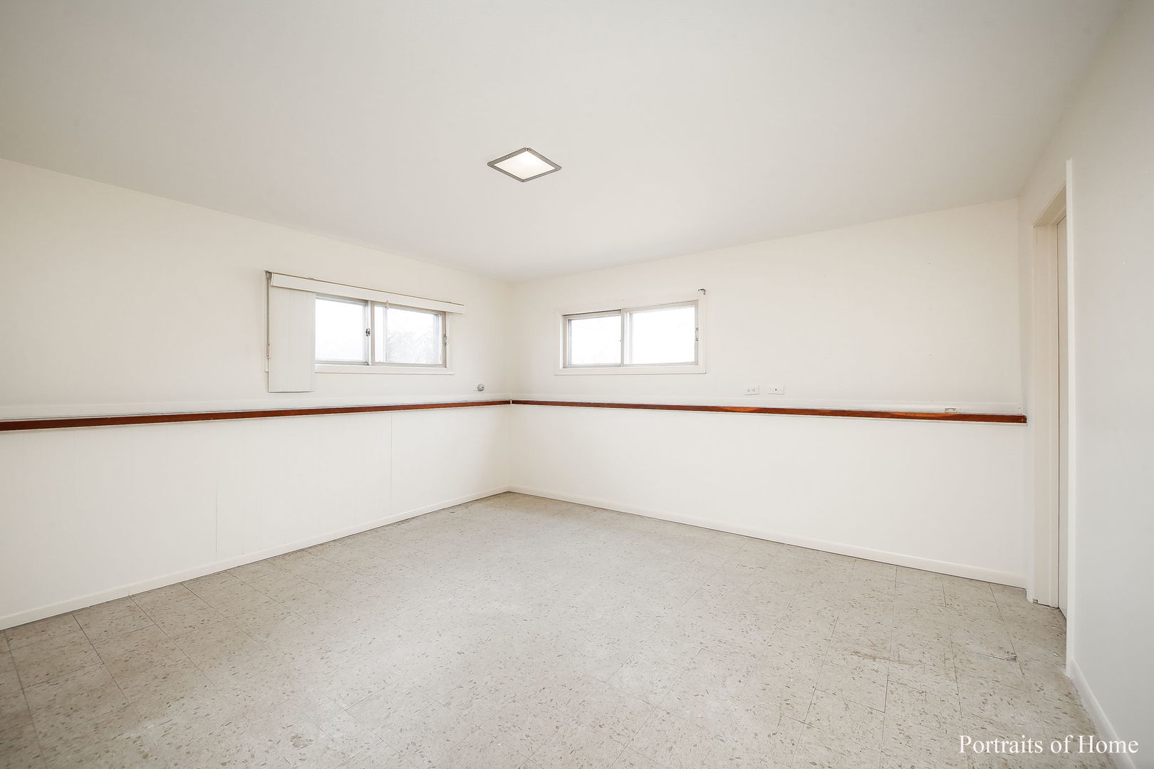 26W327 Geneva Road Wheaton, IL 60187 - Photo 15 of 25