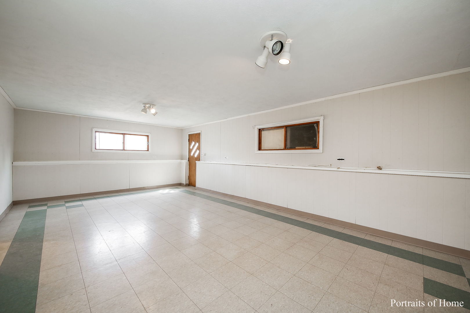 26W327 Geneva Road Wheaton, IL 60187 - Photo 20 of 25