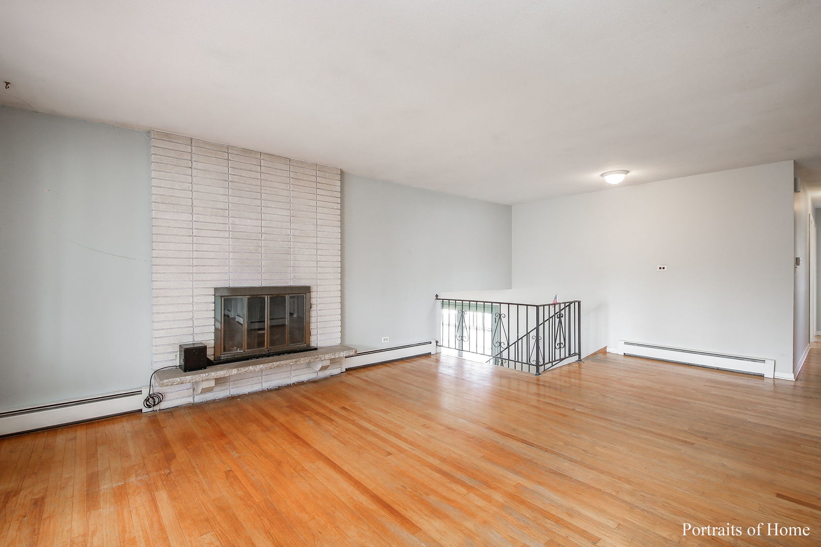 26W327 Geneva Road Wheaton, IL 60187 - Photo 6 of 25