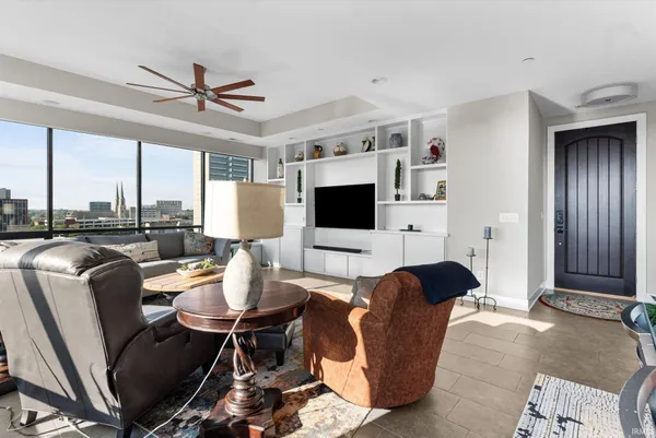 $569,900 | 203 East Berry Street, Unit 905, Fort Wayne, IN 46802