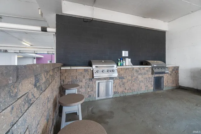 $569,900 | 203 East Berry Street, Unit 905, Fort Wayne, IN 46802