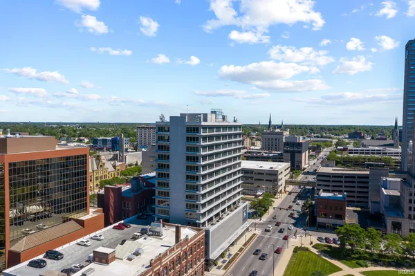 $569,900 | 203 East Berry Street, Unit 905, Fort Wayne, IN 46802