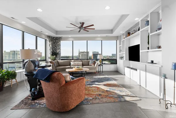 $569,900 | 203 East Berry Street, Unit 905, Fort Wayne, IN 46802