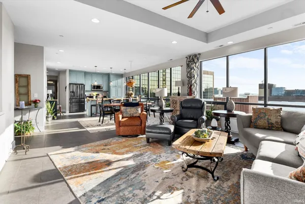 $569,900 | 203 East Berry Street, Unit 905, Fort Wayne, IN 46802