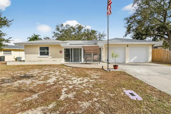 $469,000 | 5 North Keystone Drive, Clearwater, FL 33755