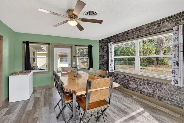 $469,000 | 5 North Keystone Drive, Clearwater, FL 33755