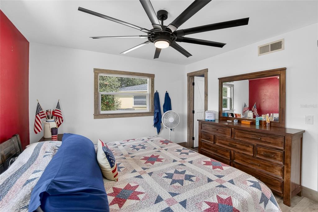 5 North Keystone Drive Clearwater, FL 33755 - Photo 14 of 67