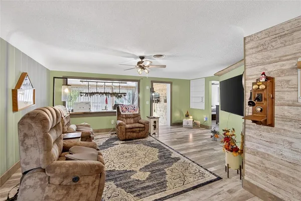 $469,000 | 5 North Keystone Drive, Clearwater, FL 33755