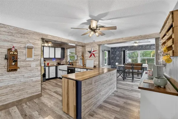 $469,000 | 5 North Keystone Drive, Clearwater, FL 33755